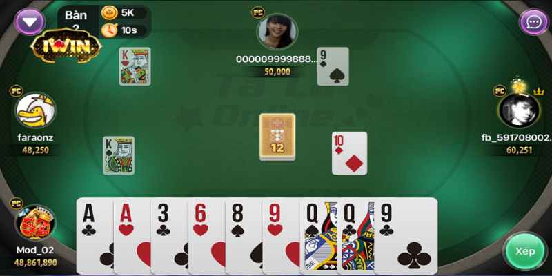 Quan sát đổi thủ tìm ra sơ hở